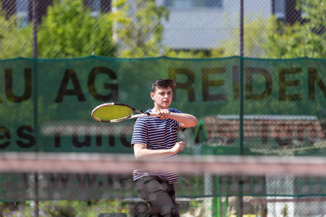 tennis.jpg