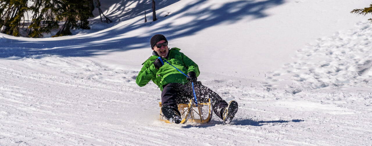 schlitteln_gabriel_spass.jpg schlitteln_gabriel_spass.jpg